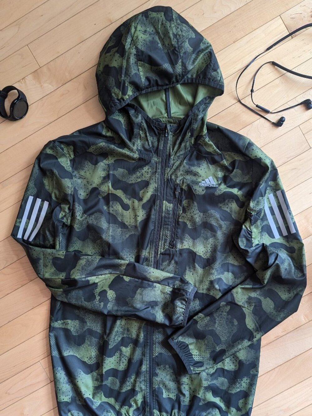 adidas Own the Run Camouflage Hooded Running Jacket - men's size Small
